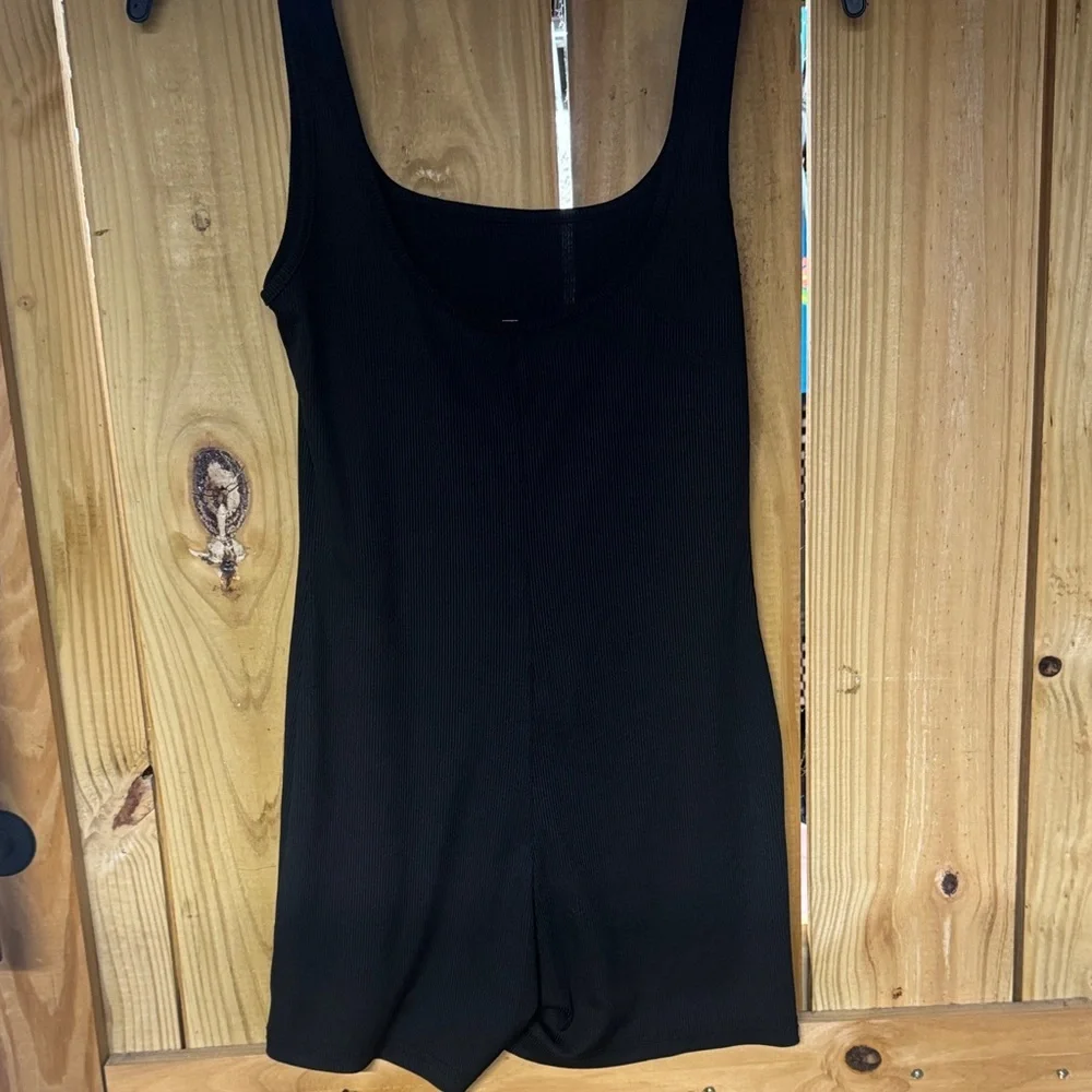 Black Sleeveless Bodysuit - Picture 3 of 5